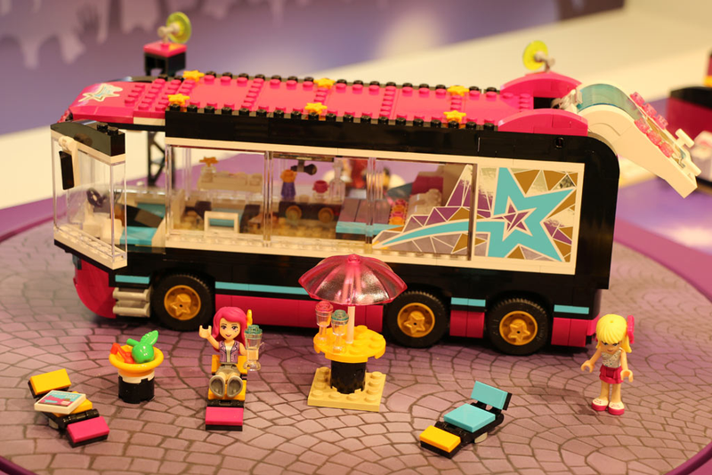 Illustration for article titled The 2015 Nuremberg Toy Fair images show all the amazing upcoming Lego